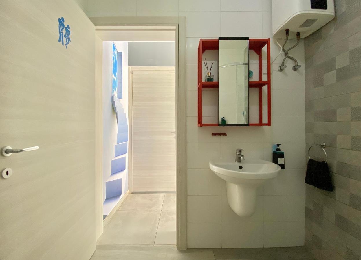 Central- Private En-Suite With Balcony In Shared Residence Pieta Экстерьер фото