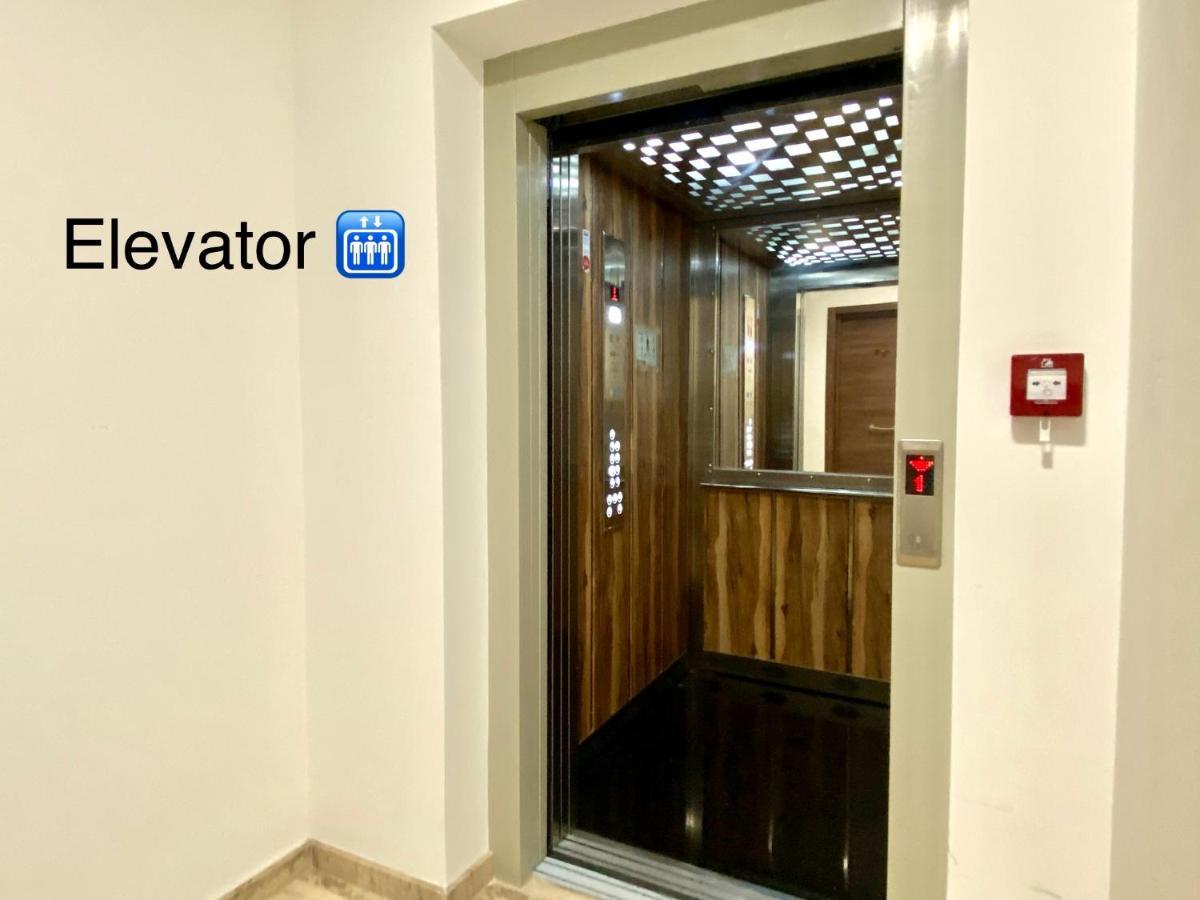 Central- Private En-Suite With Balcony In Shared Residence Pieta Экстерьер фото