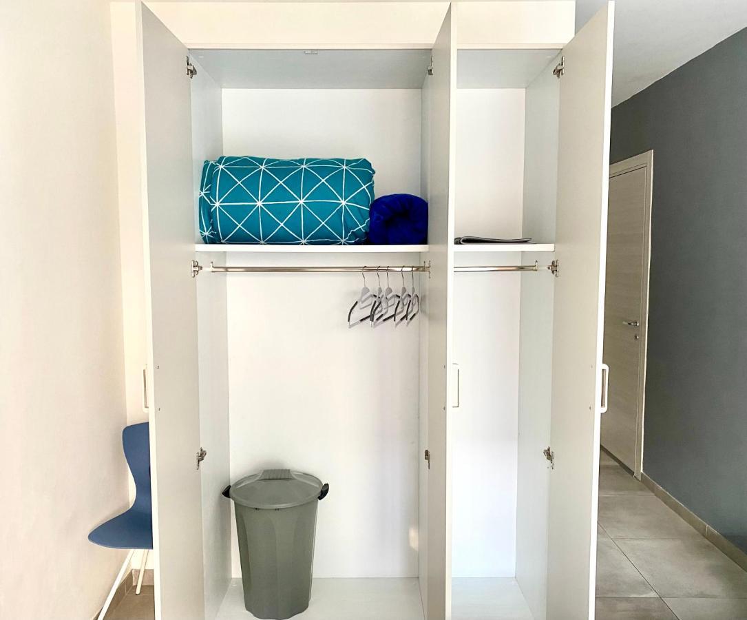 Central- Private En-Suite With Balcony In Shared Residence Pieta Экстерьер фото